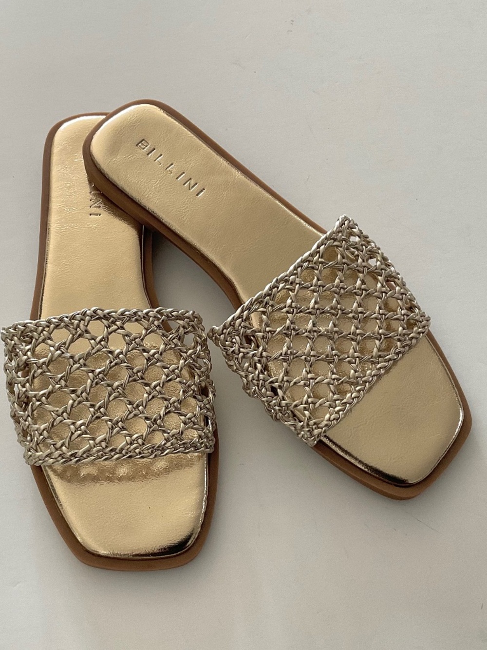 BILLINI Yashi Flat Slide Sandal in Gold Size 8 LIKE NEW